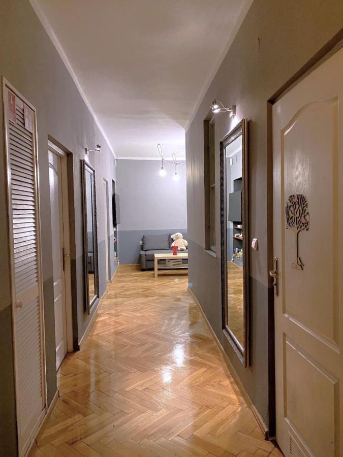 Real Vip Hostel Cracovia Esterno foto