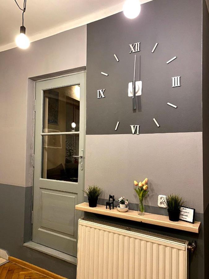 Real Vip Hostel Cracovia Esterno foto