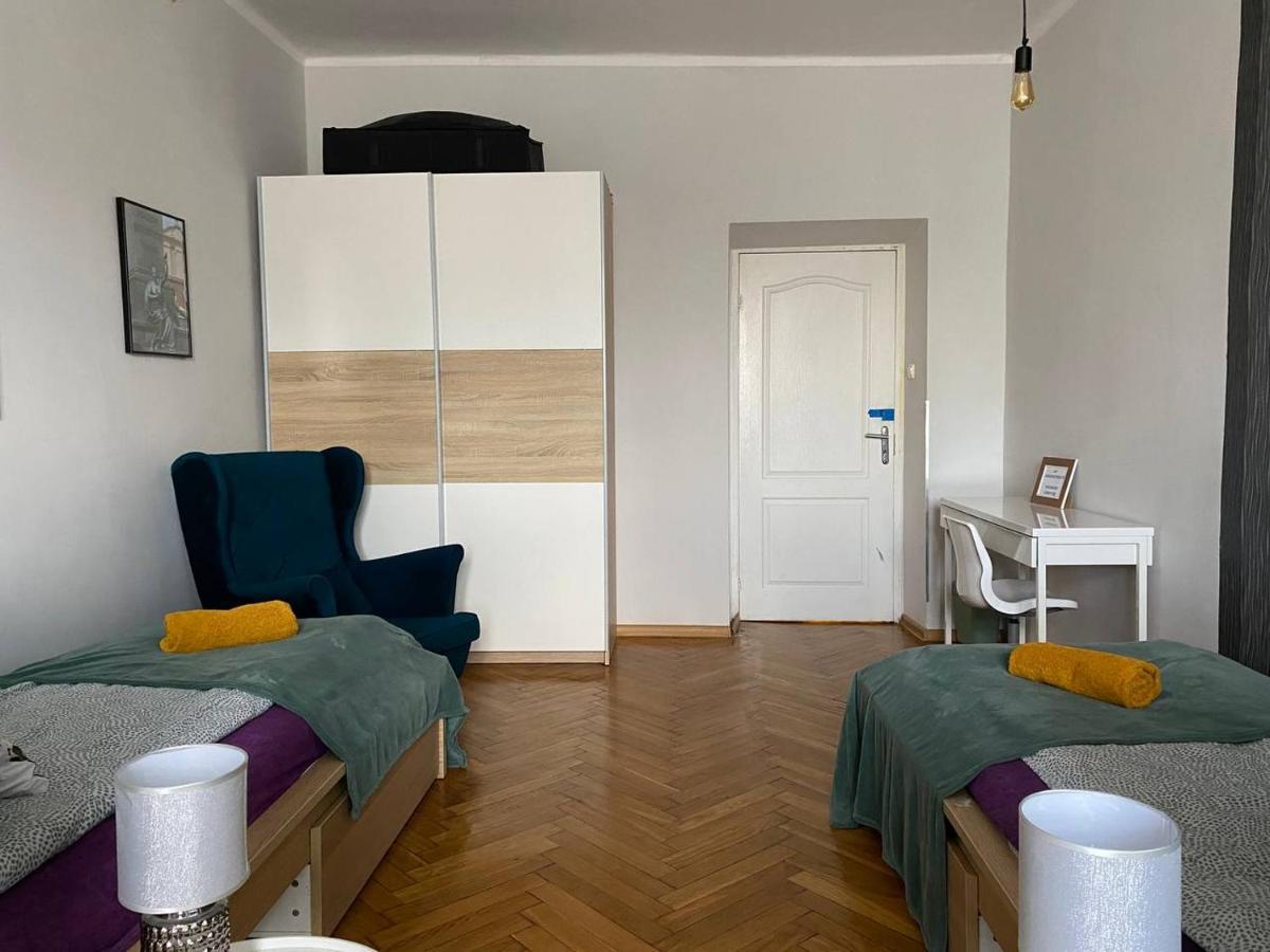 Real Vip Hostel Cracovia Esterno foto