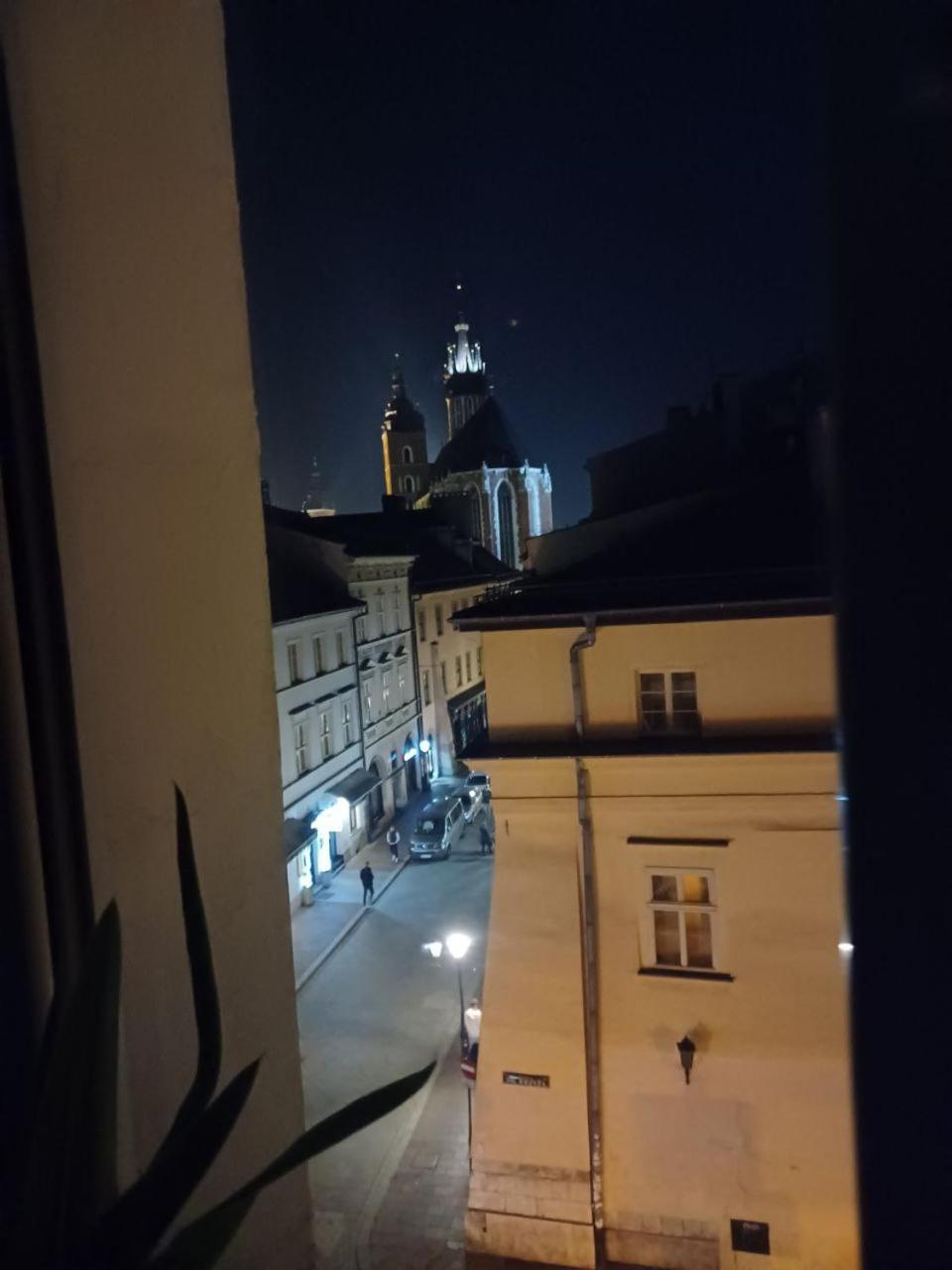 Real Vip Hostel Cracovia Esterno foto